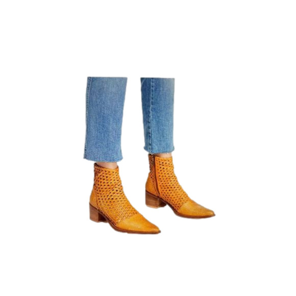 BRAND new in box, Free People In The Loop Woven Boot, in Tan, size 39.5 - Picture 1 of 11